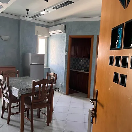 Webus Apartment *
